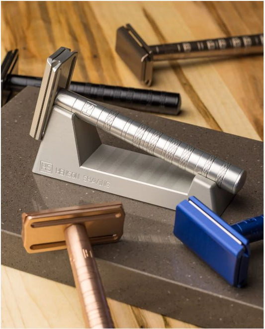 Henson Razor Stand
